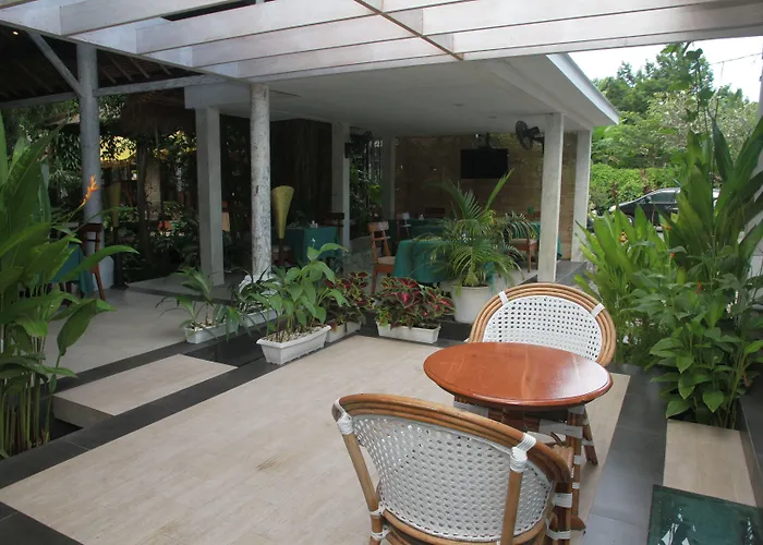 The Water Garden 3*
